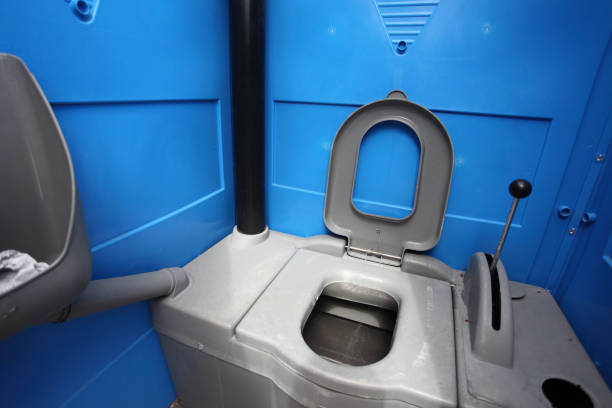 Best Affordable portable toilet rental  in Carlton, OR