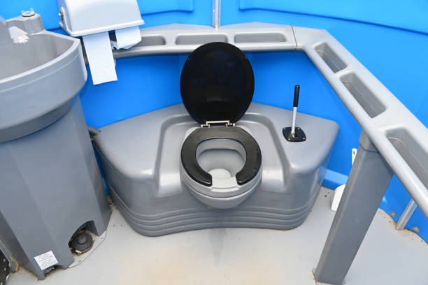 Best Wedding porta potty rental  in Carlton, OR